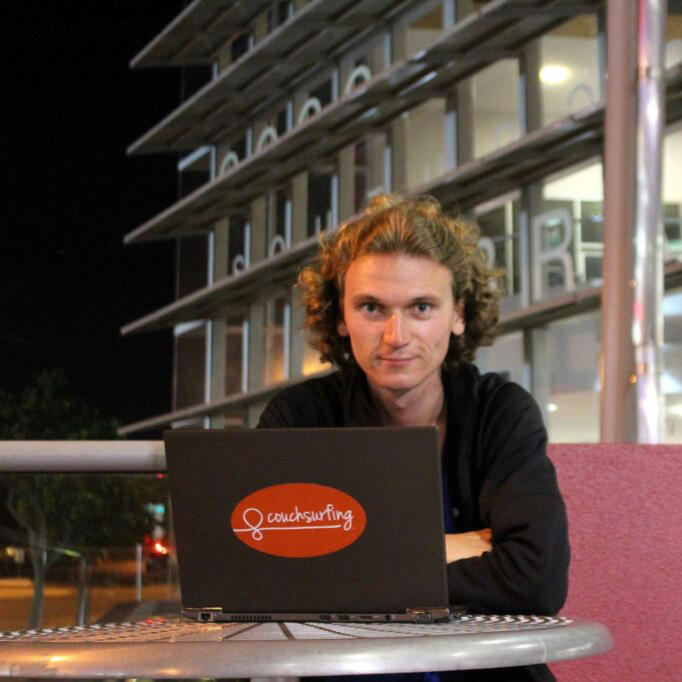 Piotrek Bodera CouchSurfing